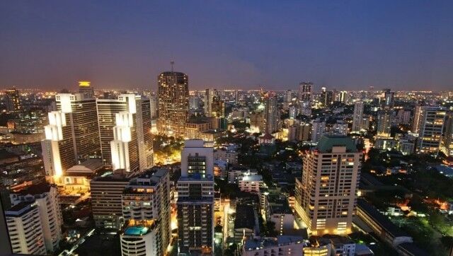 Millennium-Residence-Bangkok-Sukhumvit-Skyline-View-www.millenniumresidence.net-3 Millennium Residence Bangkok @ Sukhumvit - Skyline - www.millenniumresidence.net